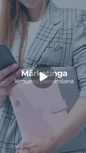 Dana Marī Instagram publikācija